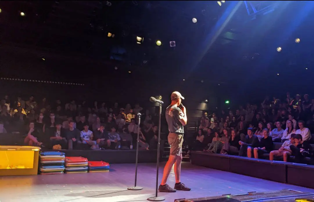 U20 Poetry Slam Stadtmeisterschaft — Grips Theater im Podewil, Berlin