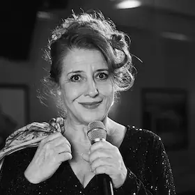 Luise Kinseher | Mary from Bavary - Endlich solo! - Open Air* — Hoftheater Baienfurt, Baienfurt