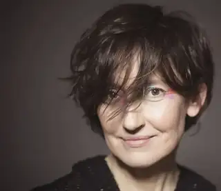 Katarzyna Groniec "Bliżej"
