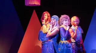 ABBA - Waterloo w basenie piłeczek