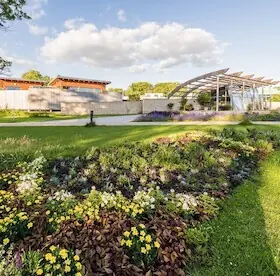 Spa Park Tour "What's Blooming Here?" - cancelled - — Kurhaus Bad Bevensen, Bad Bevensen