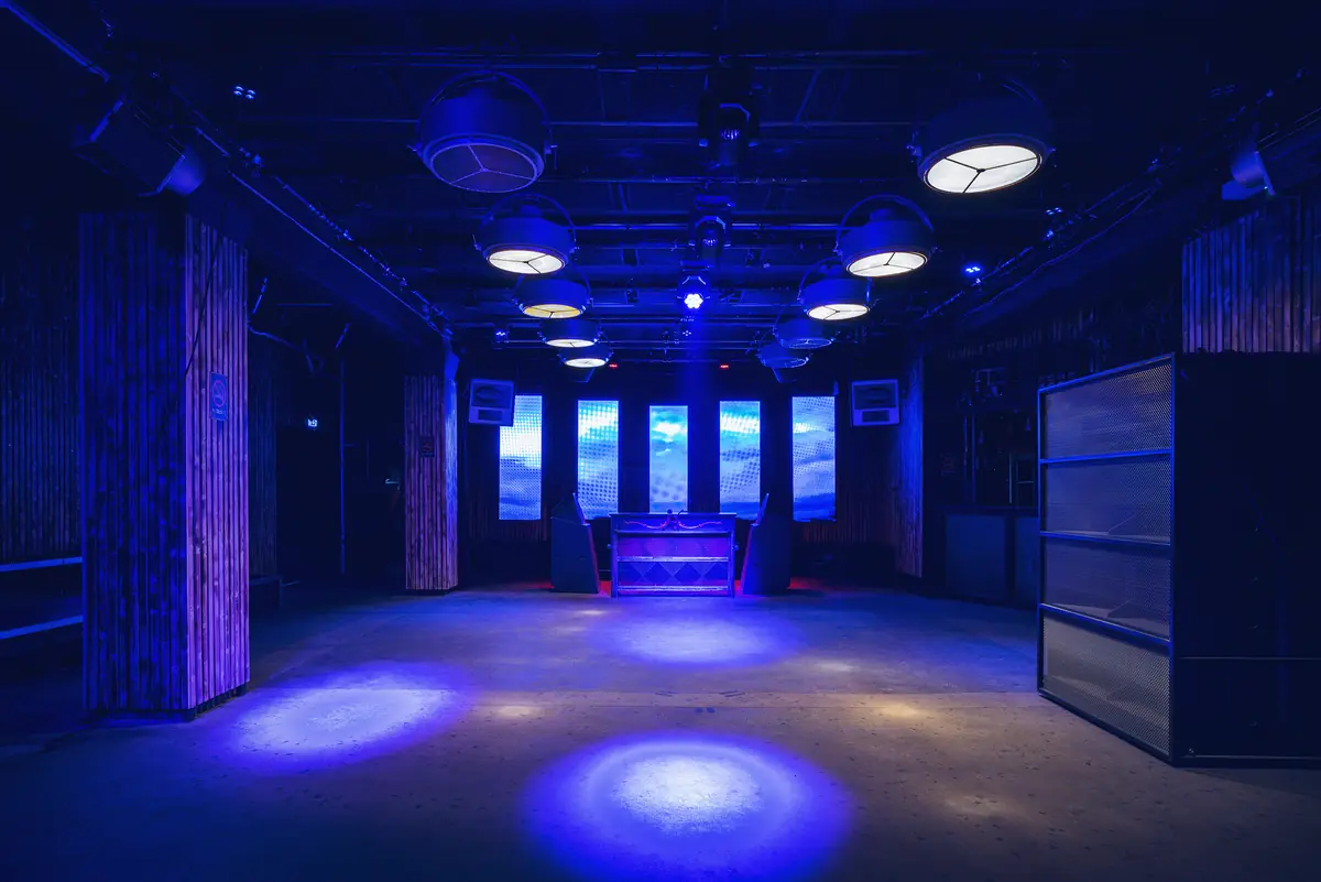 Poranguí - Serve the Music World Tour — Ritter Butzke, Berlin