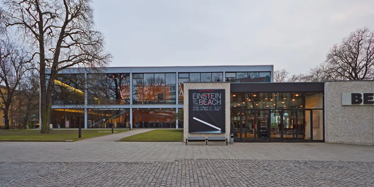 Sasha Waltz & Guests - In C — Haus der Berliner Festspiele, Berlin