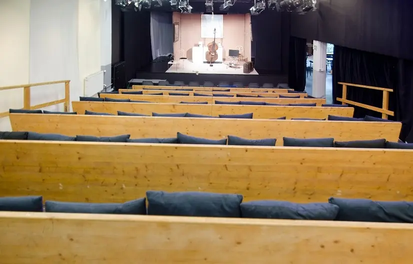 Auf Abwegen – Zuhören auf eigene Gefahr — Sensemble Theater, Augsburg