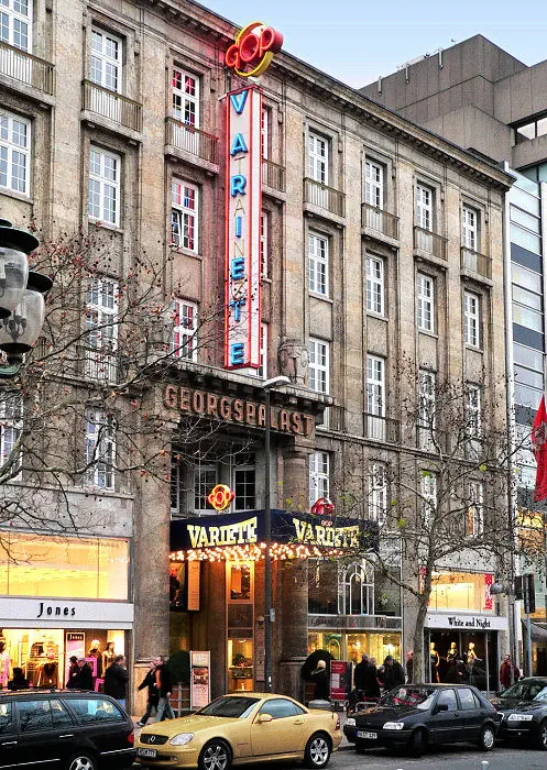 SEASONS - GOP Varieté-Theater Bremen — GOP Varieté-Theater Bremen, Bremen