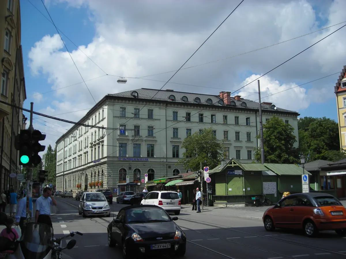 Connective Diary - Munich's Biggest Trachten-House Party — Hofbräukeller München, Munich