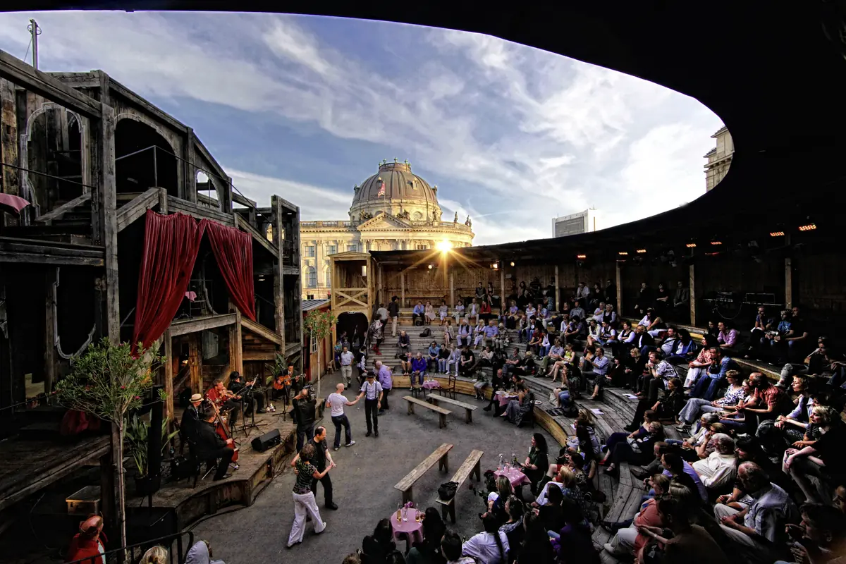 Mitte Comedy Open Air XXL — monbijou theater, Berlin